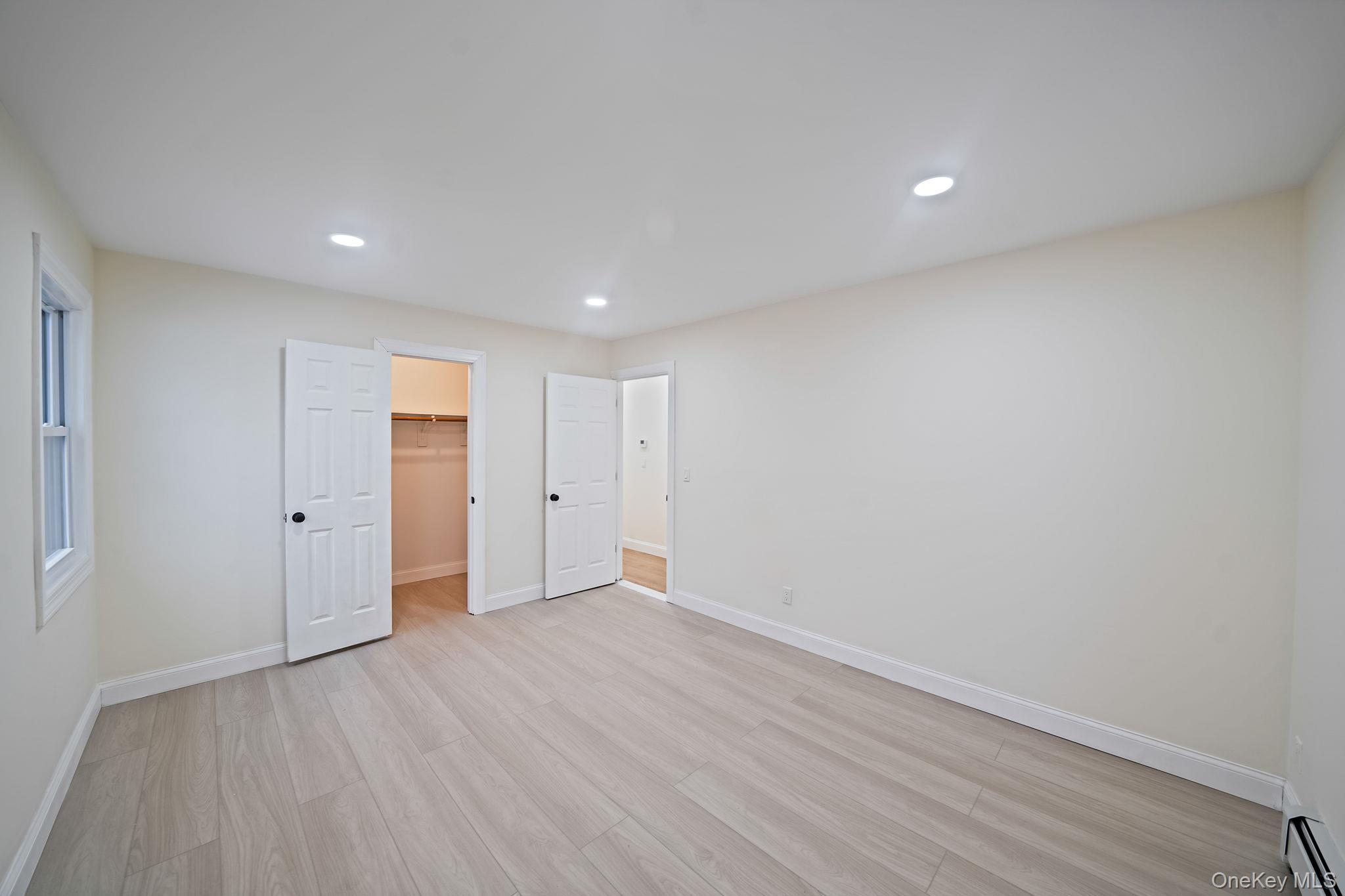 50 7th Street, Saint James, NY 11780