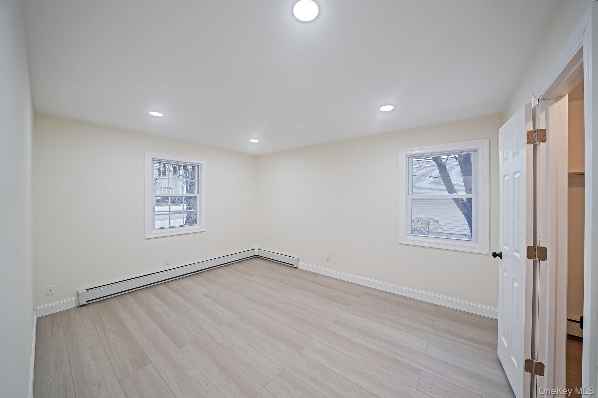 50 7th Street, Saint James, NY 11780