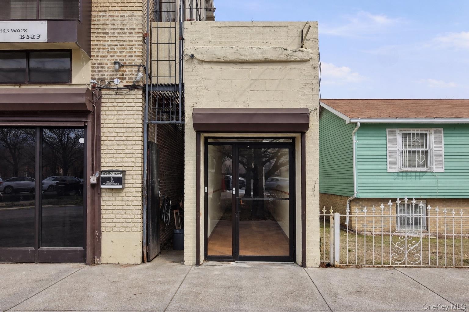 1500 Boston Road, Bronx, NY 10460