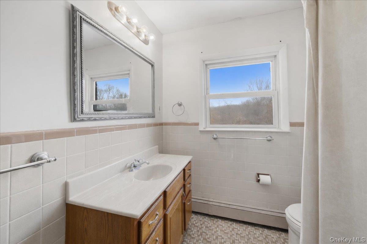 16 Primrose Street, Katonah, NY 10536