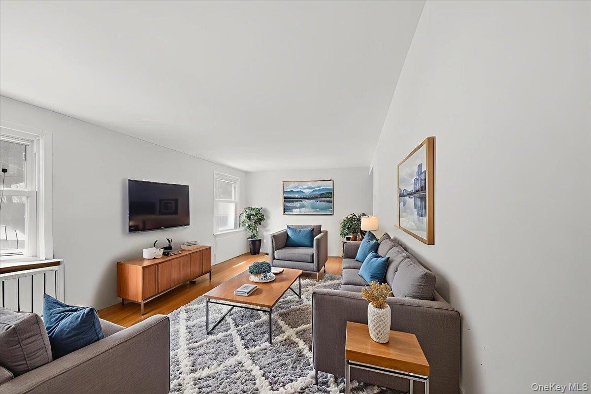 16 Primrose Street, Katonah, NY 10536