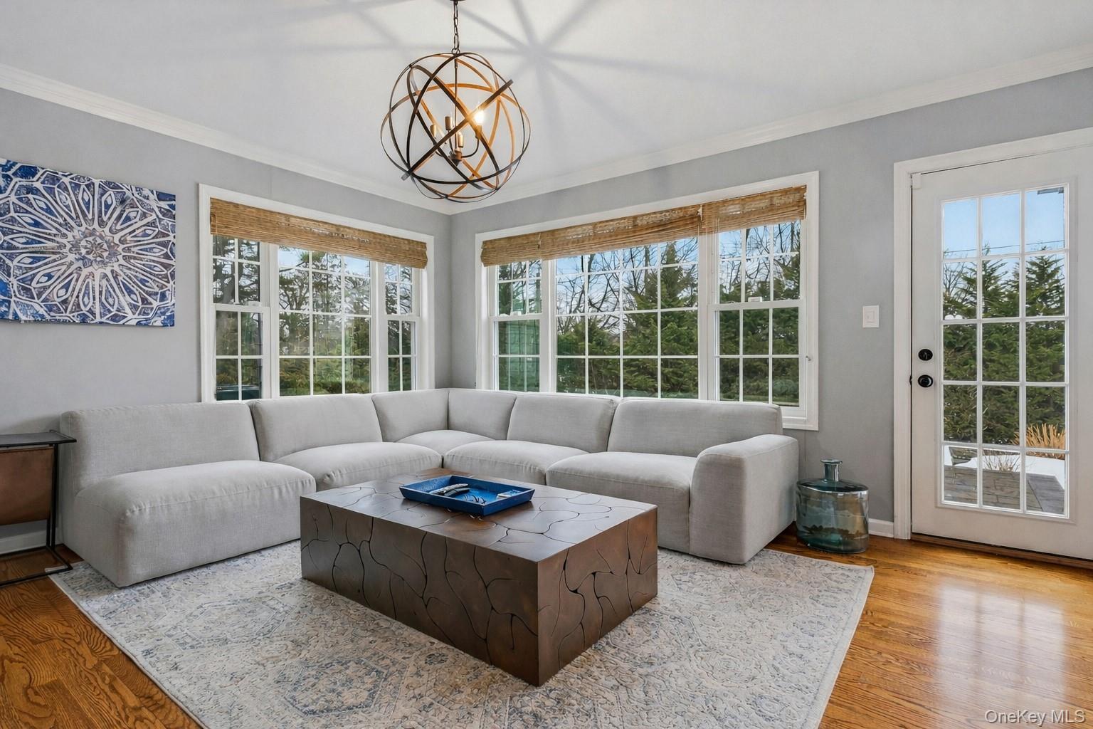 38 Hewlett Lane, Port Washington, NY 11050