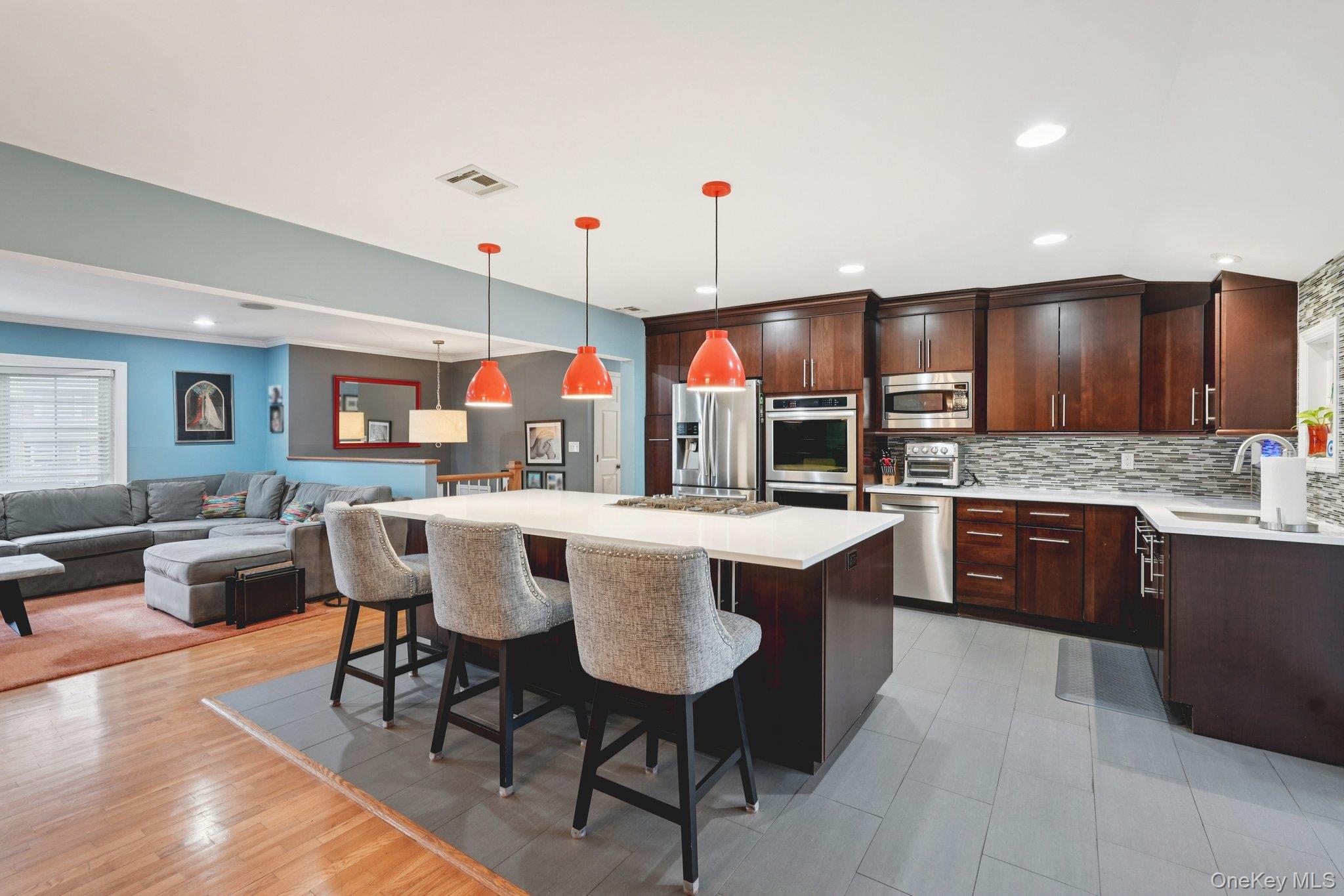 123 Gatto Lane, Pearl River, NY 10965