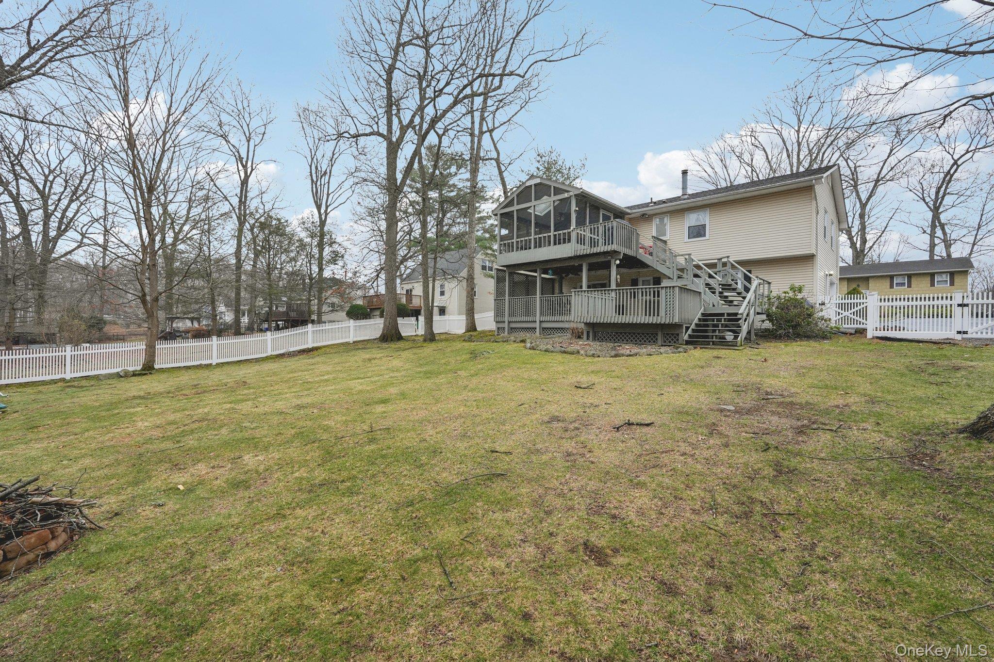 123 Gatto Lane, Pearl River, NY 10965