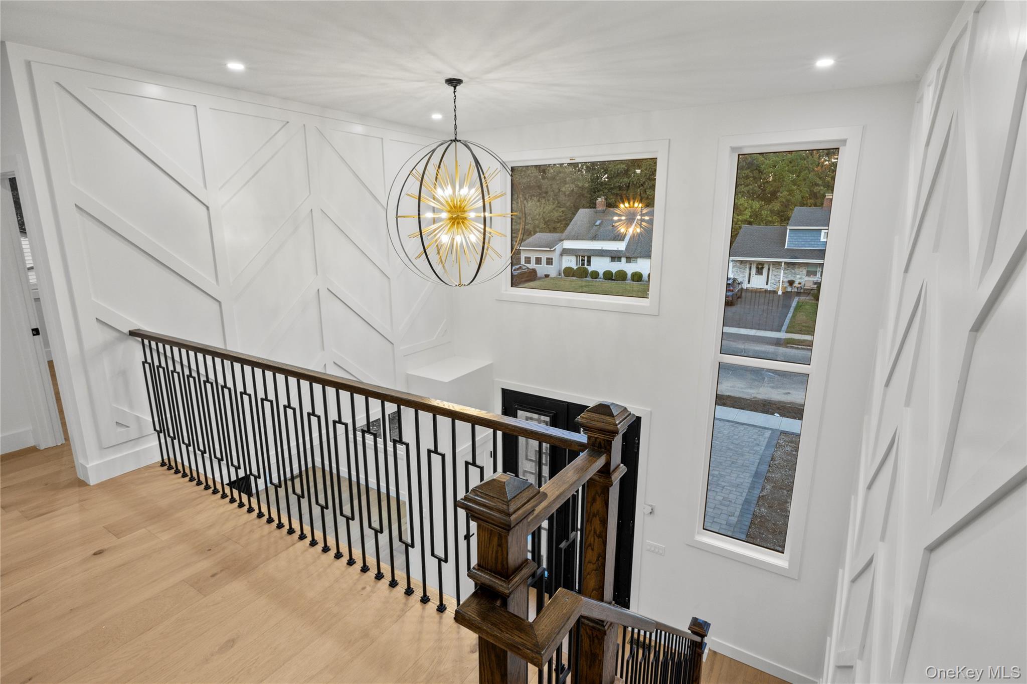 182 Friends Lane, Westbury, NY 11590