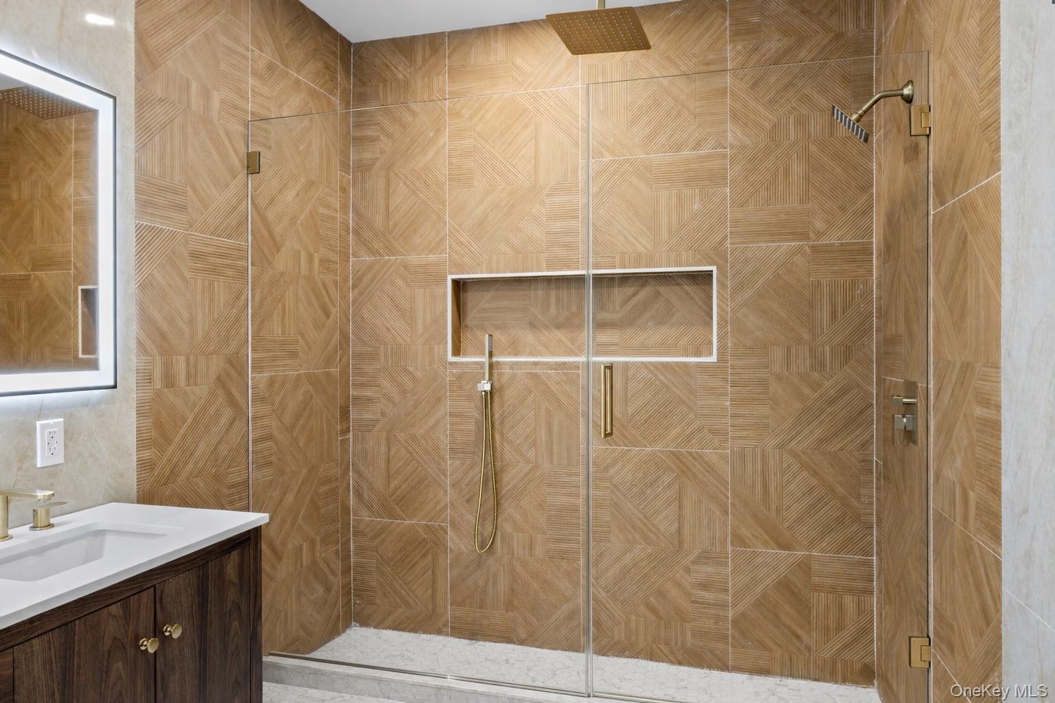 182 Friends Lane, Westbury, NY 11590