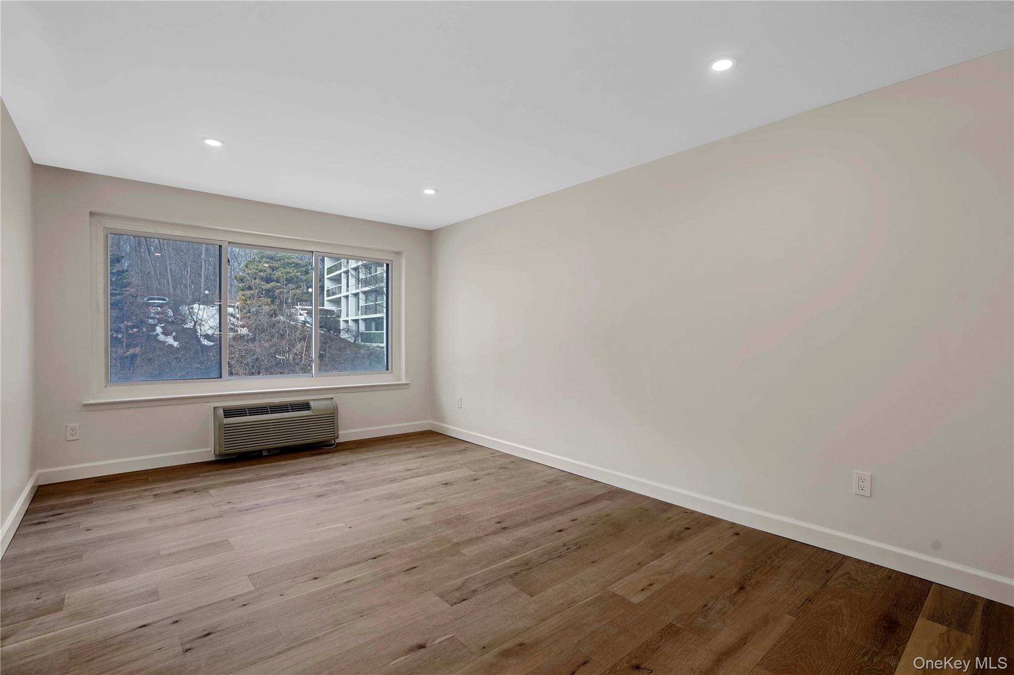 400 High Point Drive # 206, Hartsdale, NY 10530