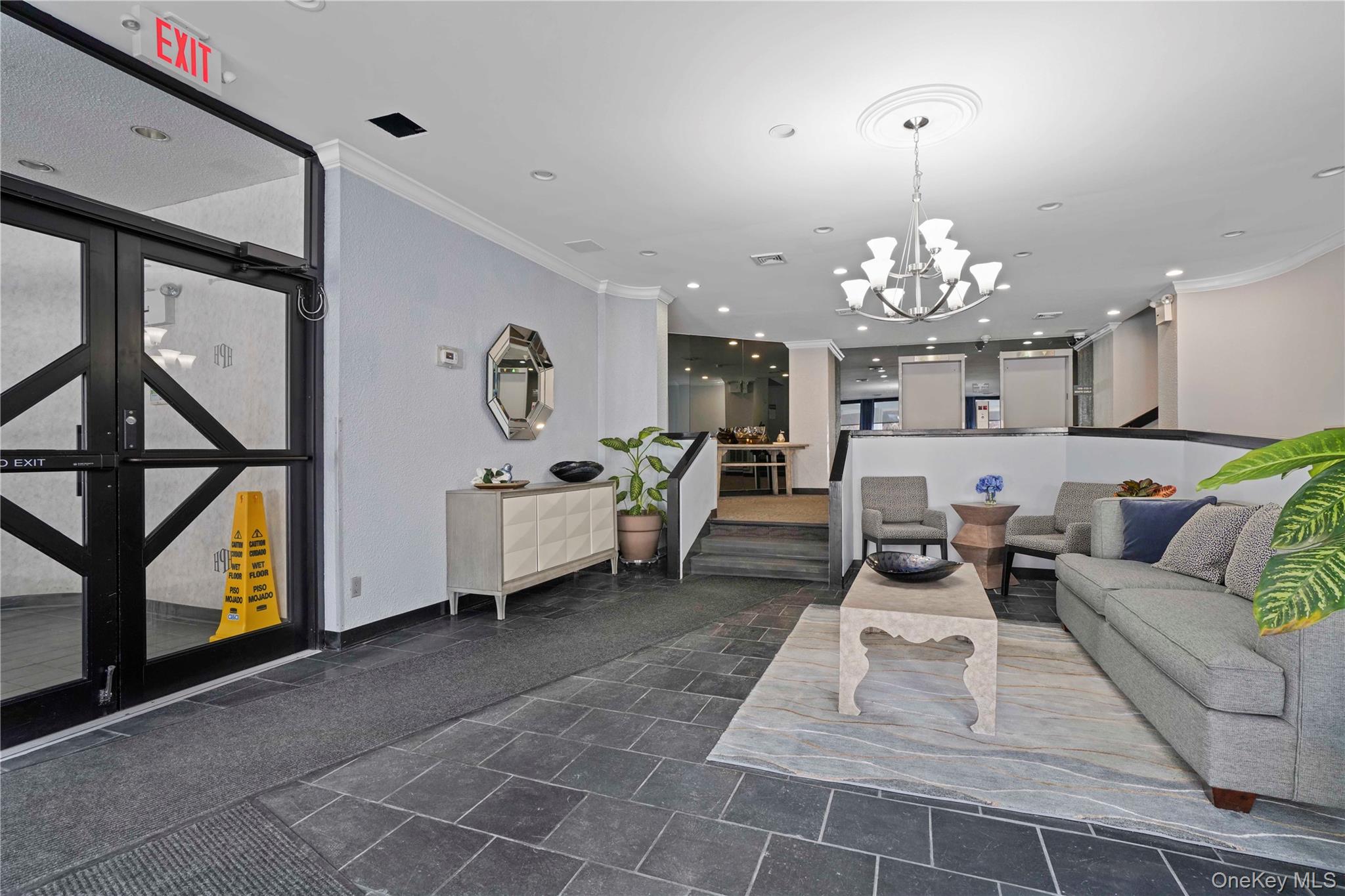 400 High Point Drive # 206, Hartsdale, NY 10530