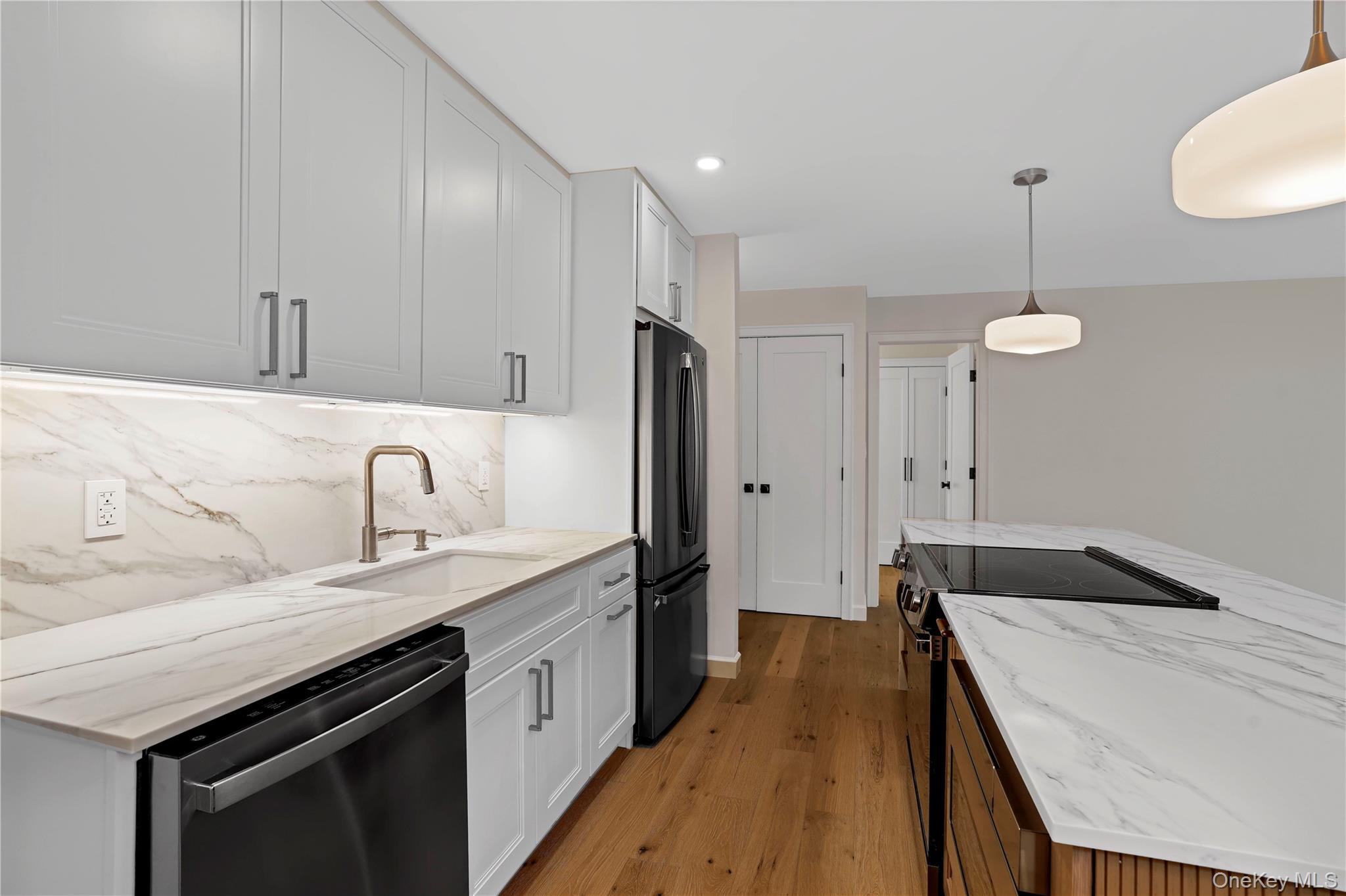 400 High Point Drive # 206, Hartsdale, NY 10530