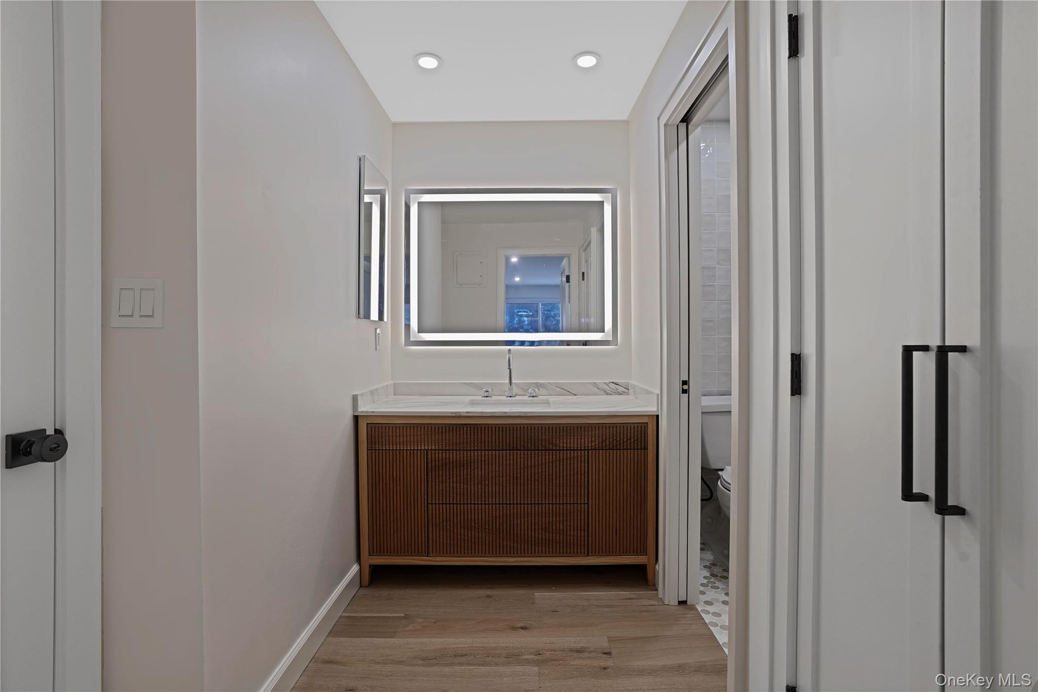 400 High Point Drive # 206, Hartsdale, NY 10530