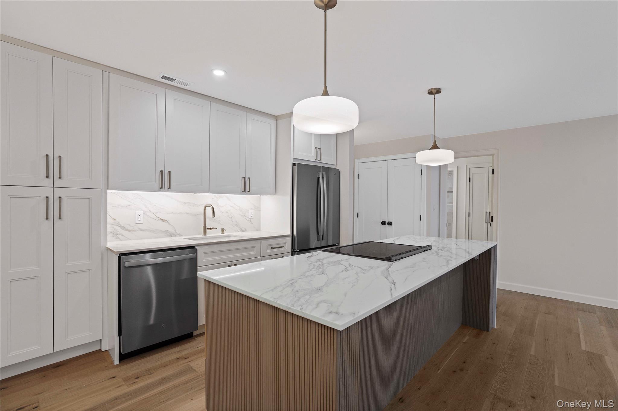 400 High Point Drive # 206, Hartsdale, NY 10530