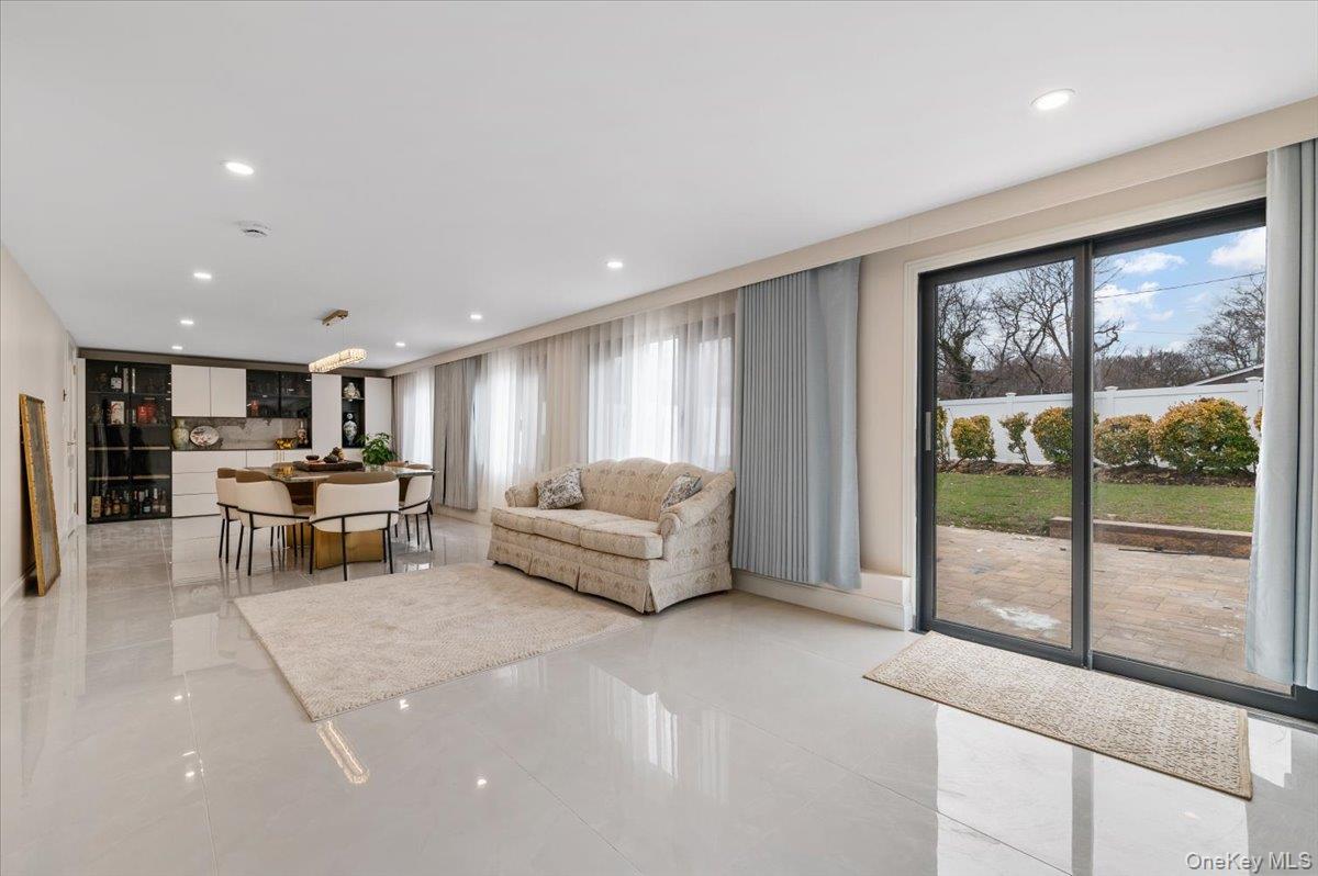 2 Elf Road, Syosset, NY 11791