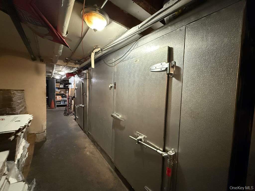 67981 Seneca Avenue, Ridgewood, NY 11385