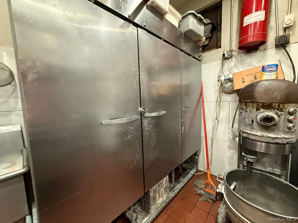 67981 Seneca Avenue, Ridgewood, NY 11385