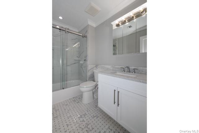 26 Sunlight Walk # 26, Holbrook, NY 11741