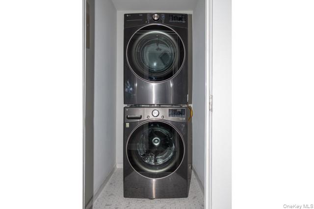 26 Sunlight Walk # 26, Holbrook, NY 11741