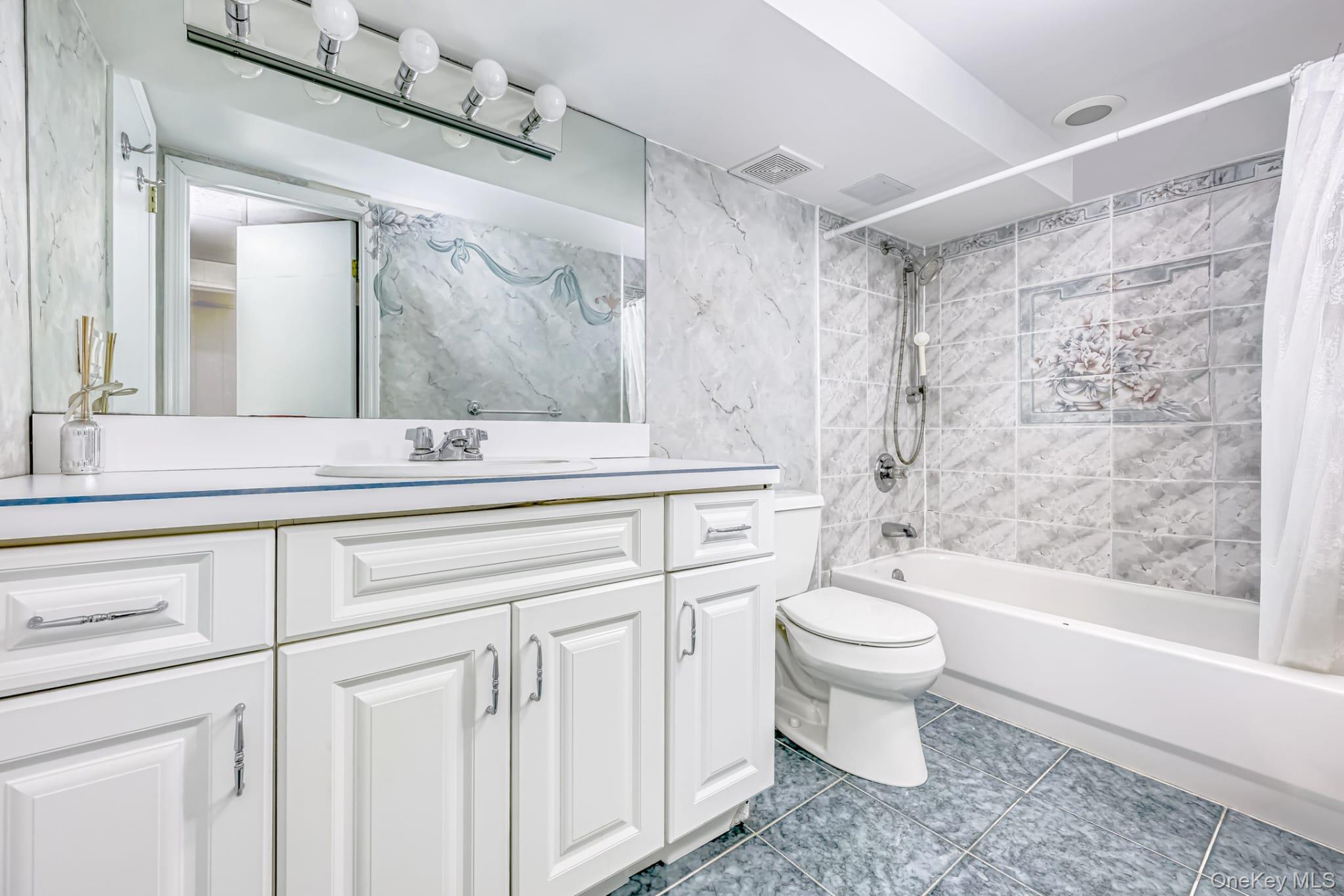 23 S Parker Drive, Monsey, NY 10952