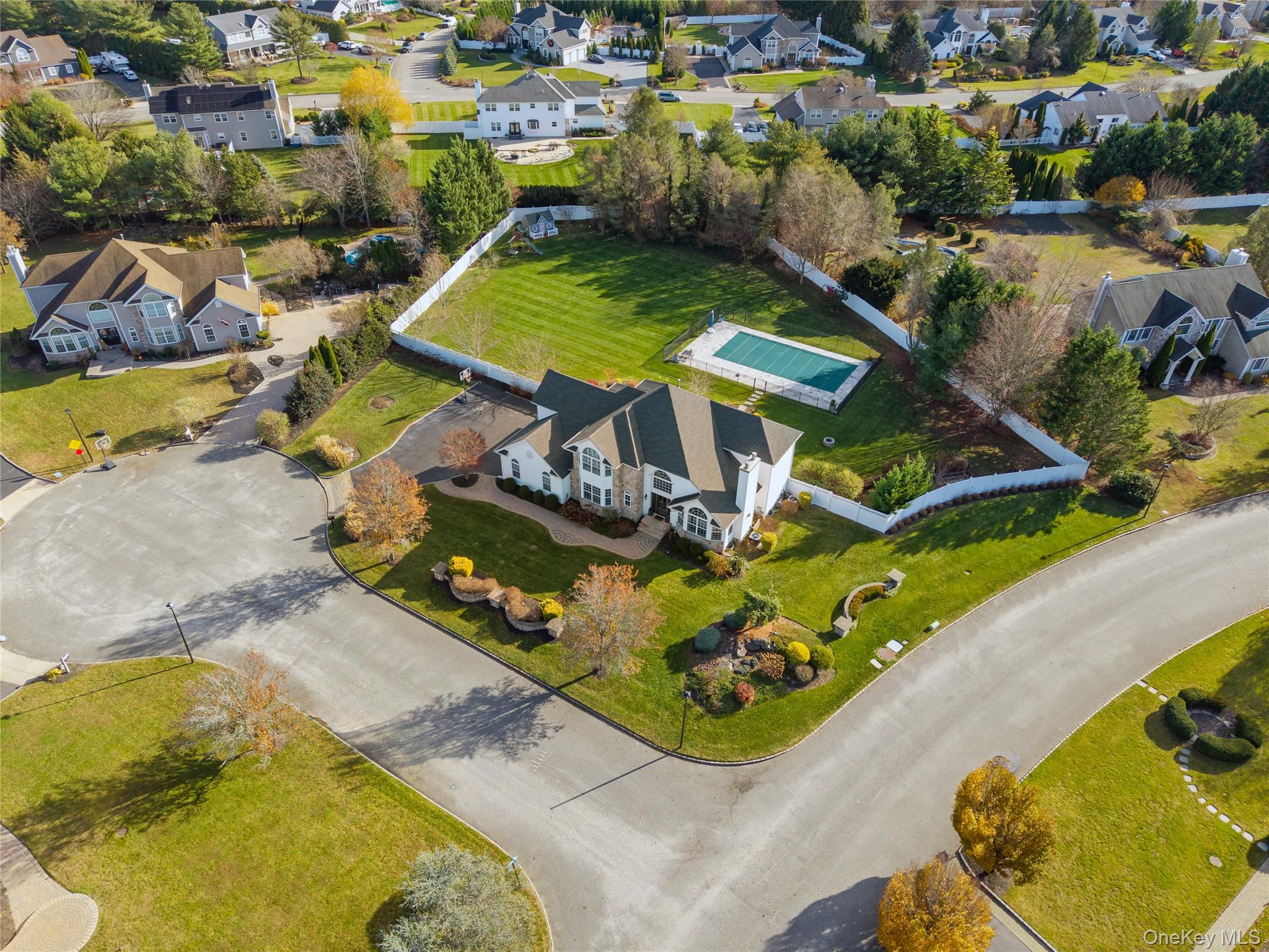 2 Holly Court, Miller Place, NY 11764