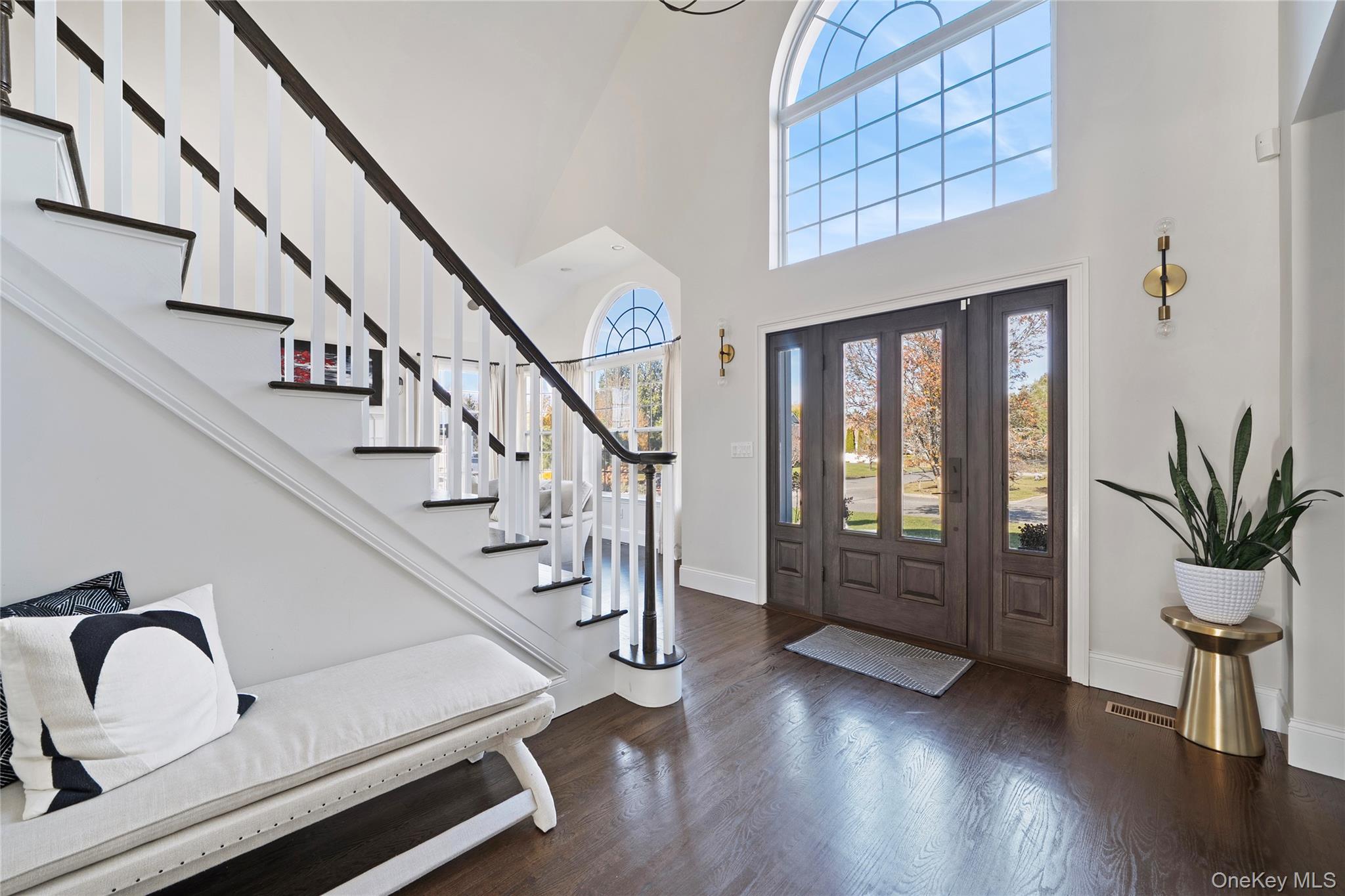 2 Holly Court, Miller Place, NY 11764