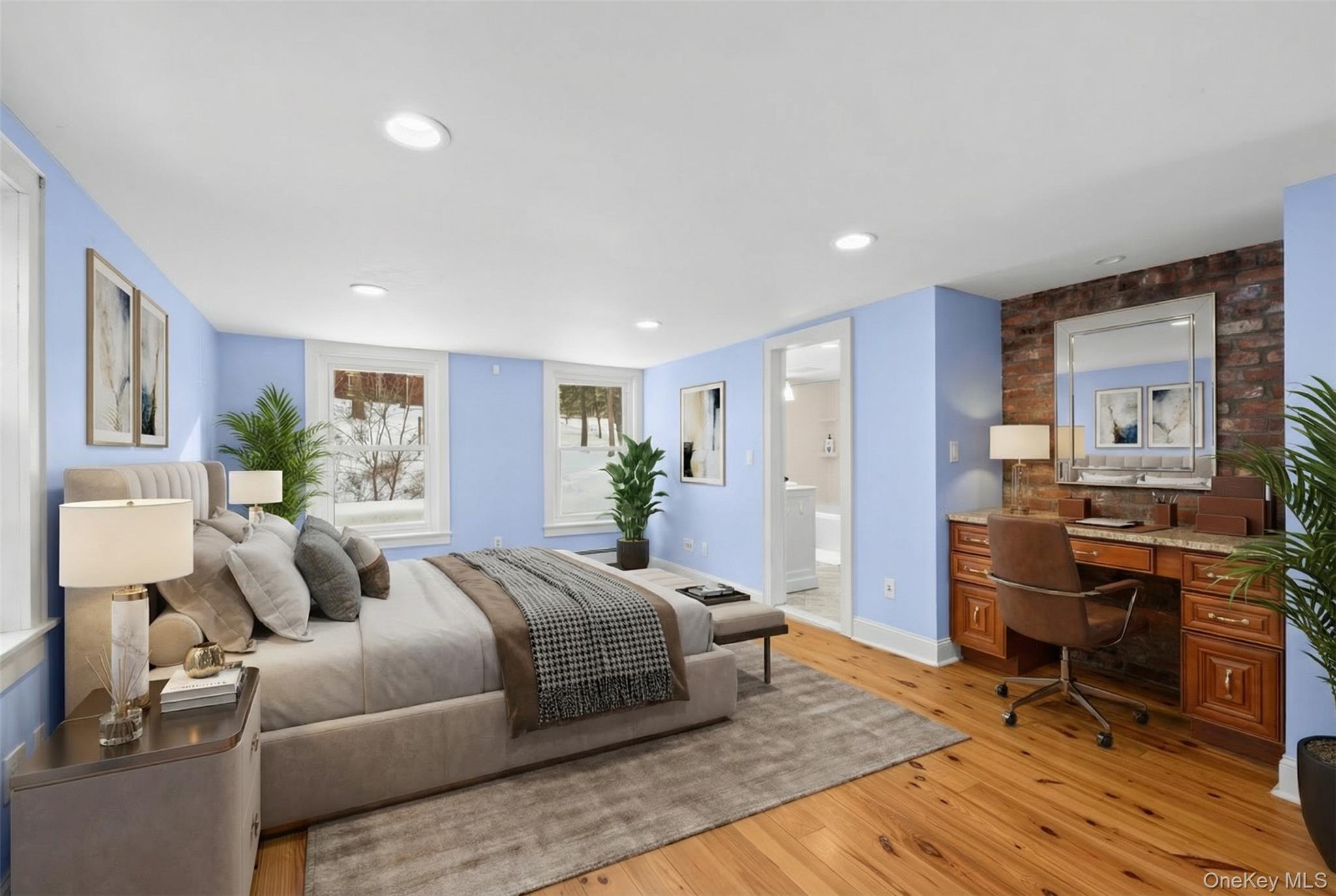 232 N Country Road, Mount Sinai, NY 11766