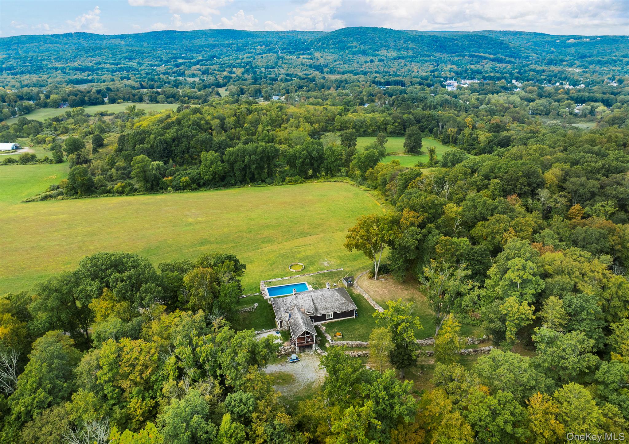 121 Quaker Hill Road, Pawling, NY 12564