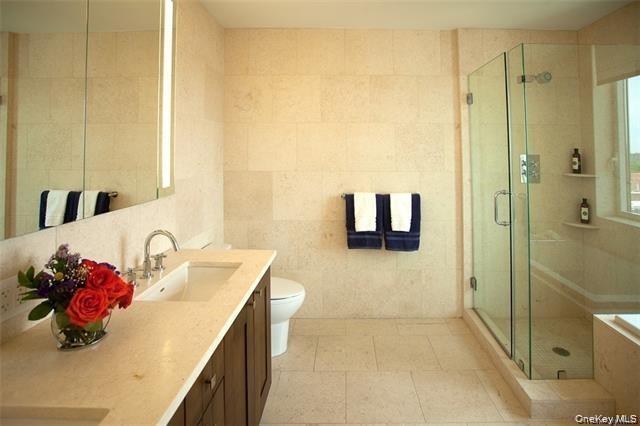 640 W 237th Street # 3E, Bronx, NY 10463