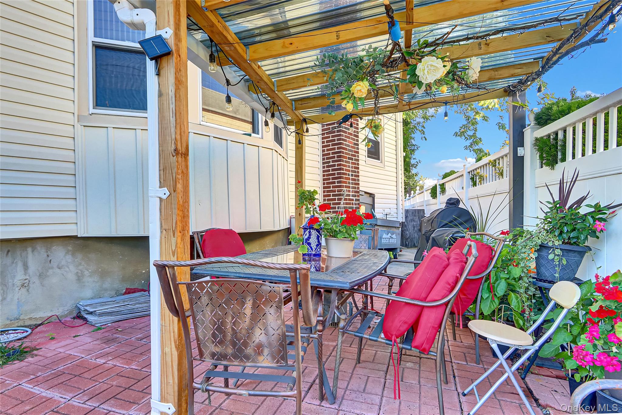 150-27 16th Road, Whitestone, NY 11357