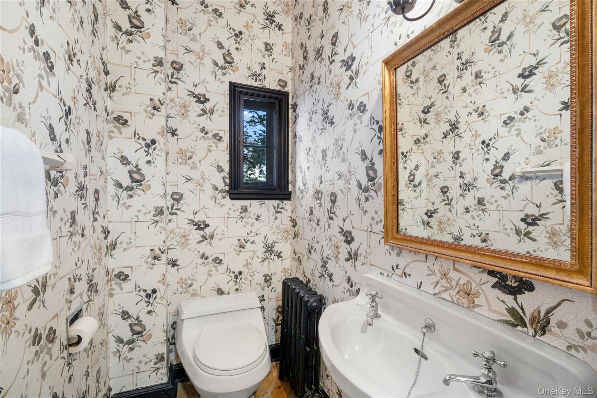 60 Wildwood Road, New Rochelle, NY 10804