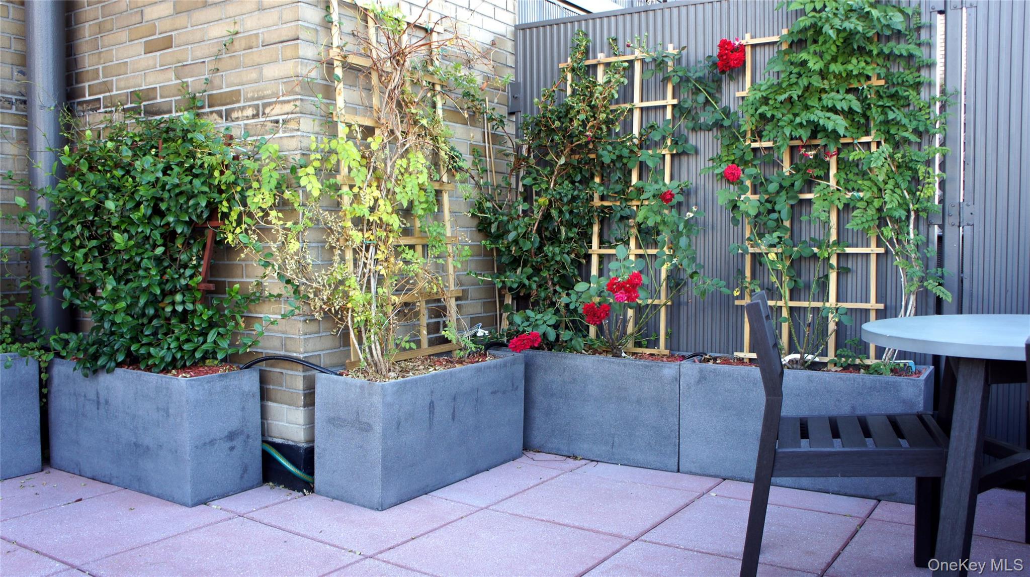 310 E 46th Street # PHT, New York (Manhattan), NY 10017