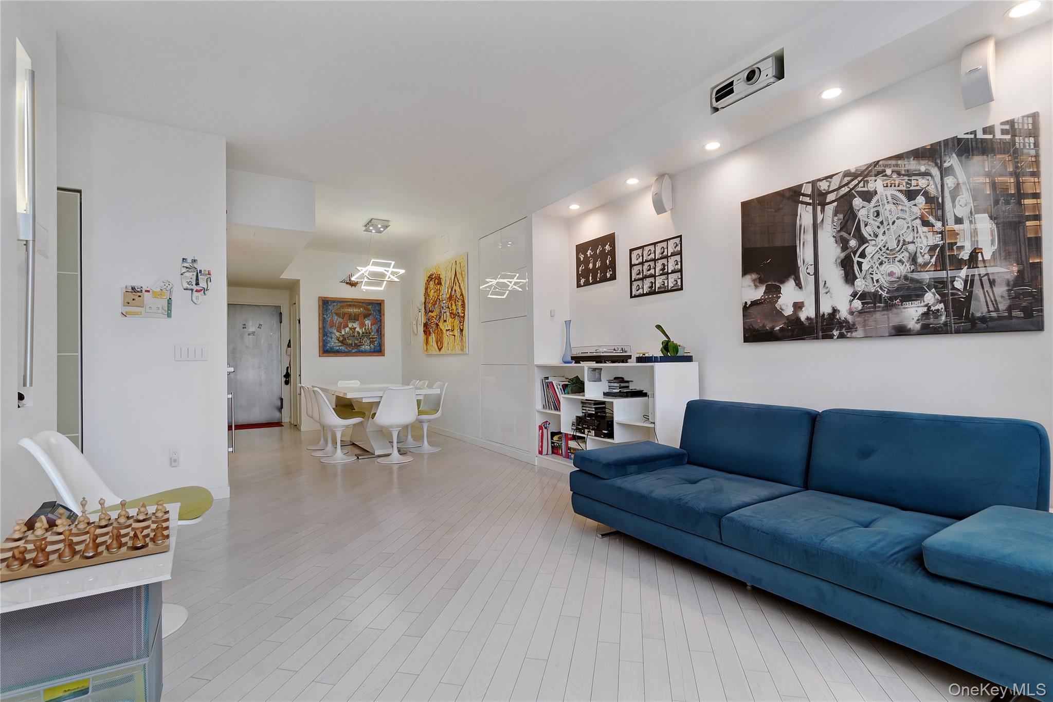 310 E 46th Street # PHT, New York (Manhattan), NY 10017