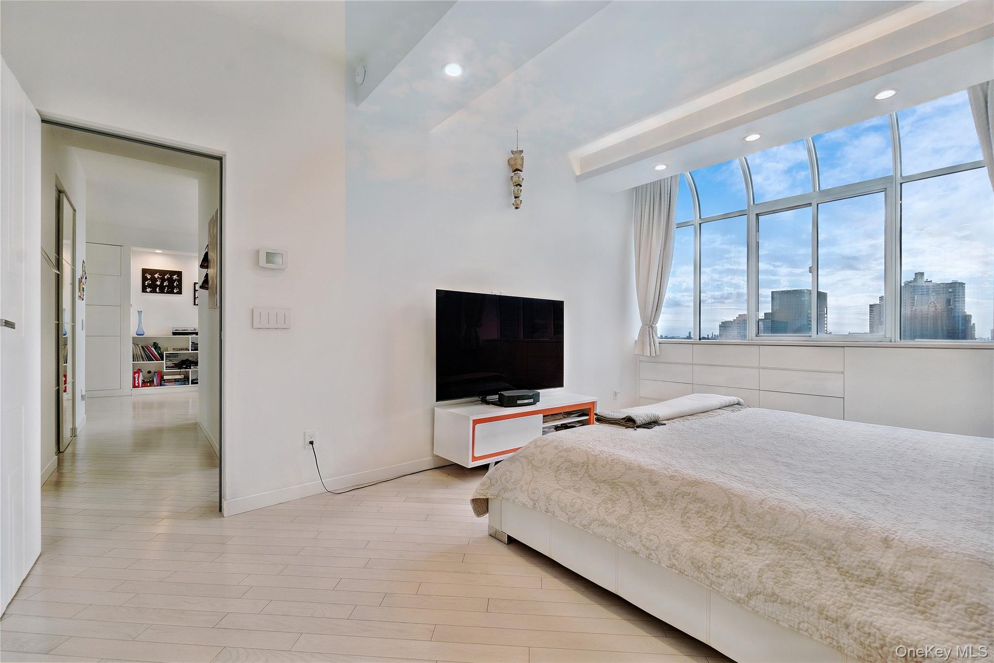 310 E 46th Street # PHT, New York (Manhattan), NY 10017