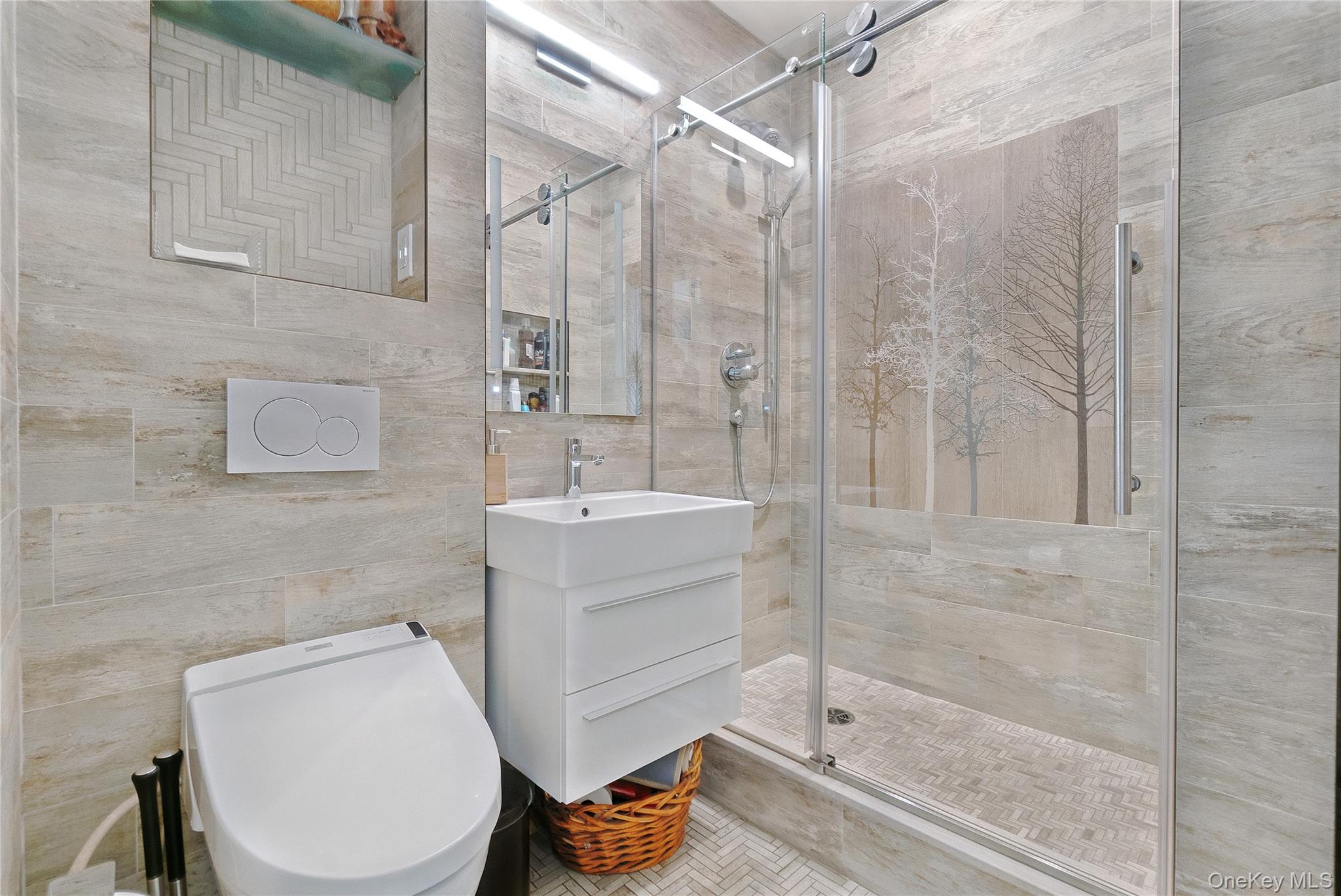 310 E 46th Street # PHT, New York (Manhattan), NY 10017