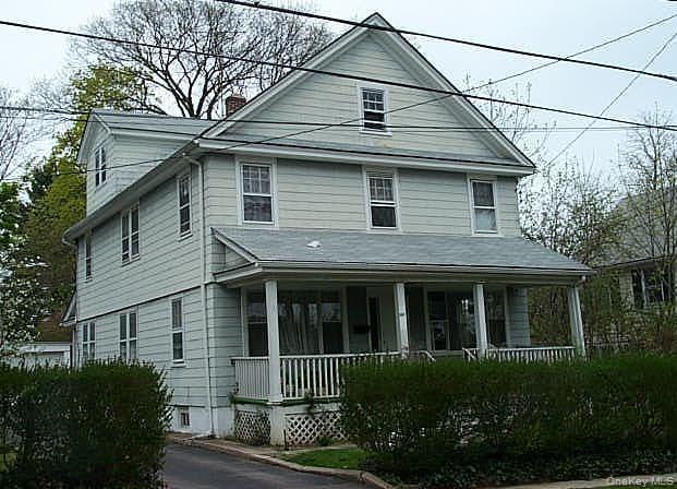 267 Schenck, right side Avenue, Great Neck, NY 11021