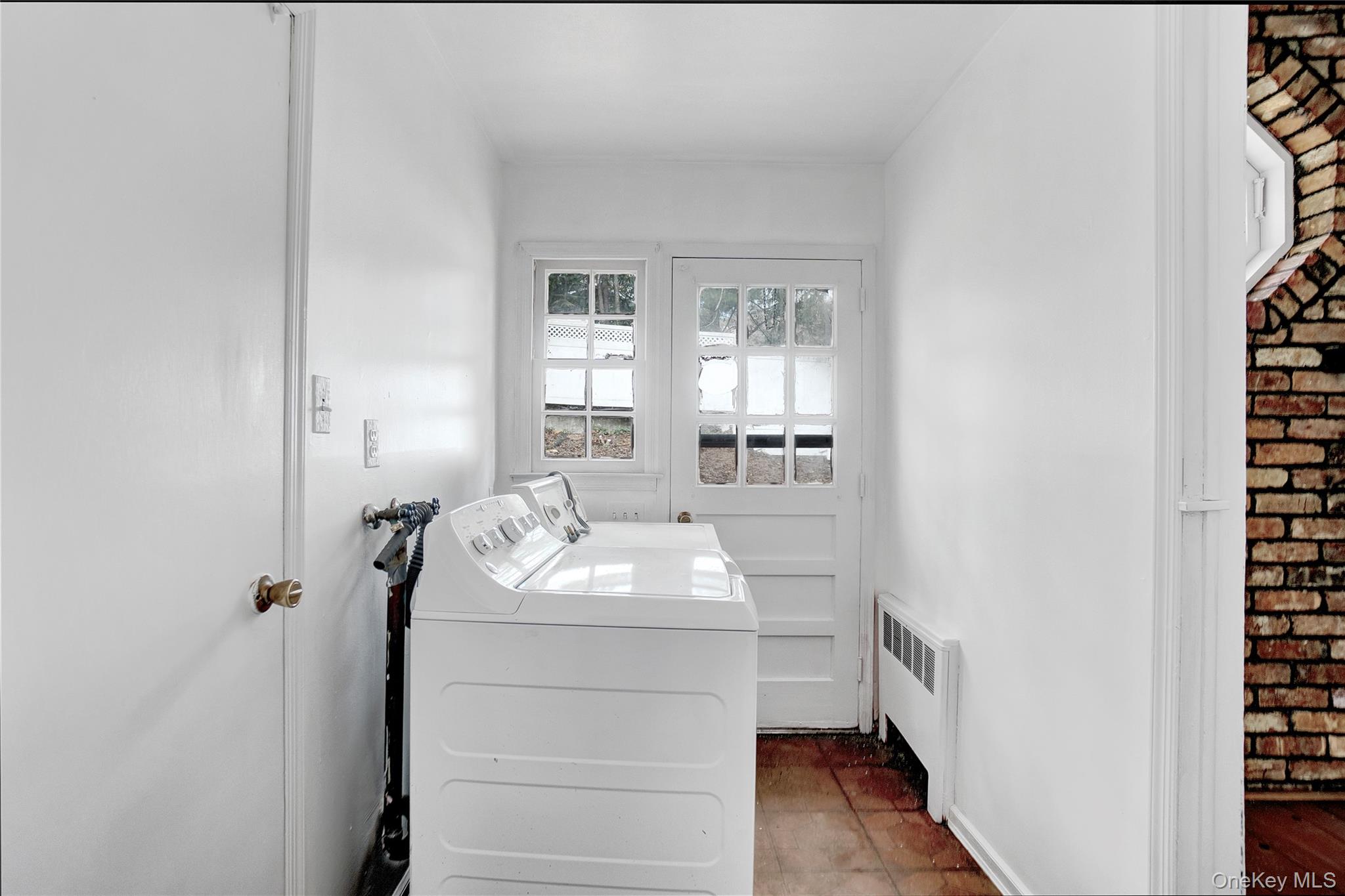 5 Chatham Place, Dix Hills, NY 11746