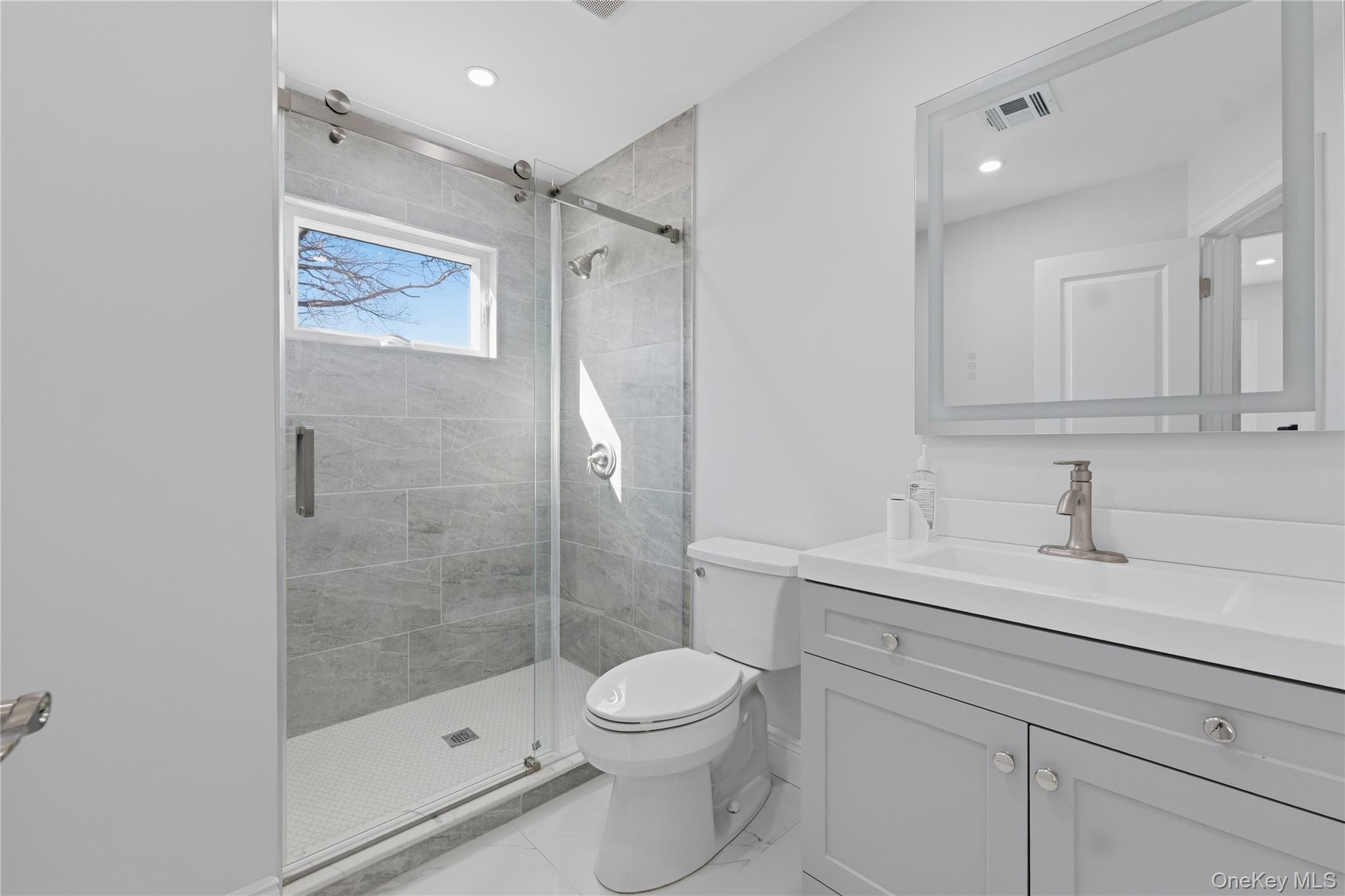 5 Bear Lane, Centereach, NY 11720