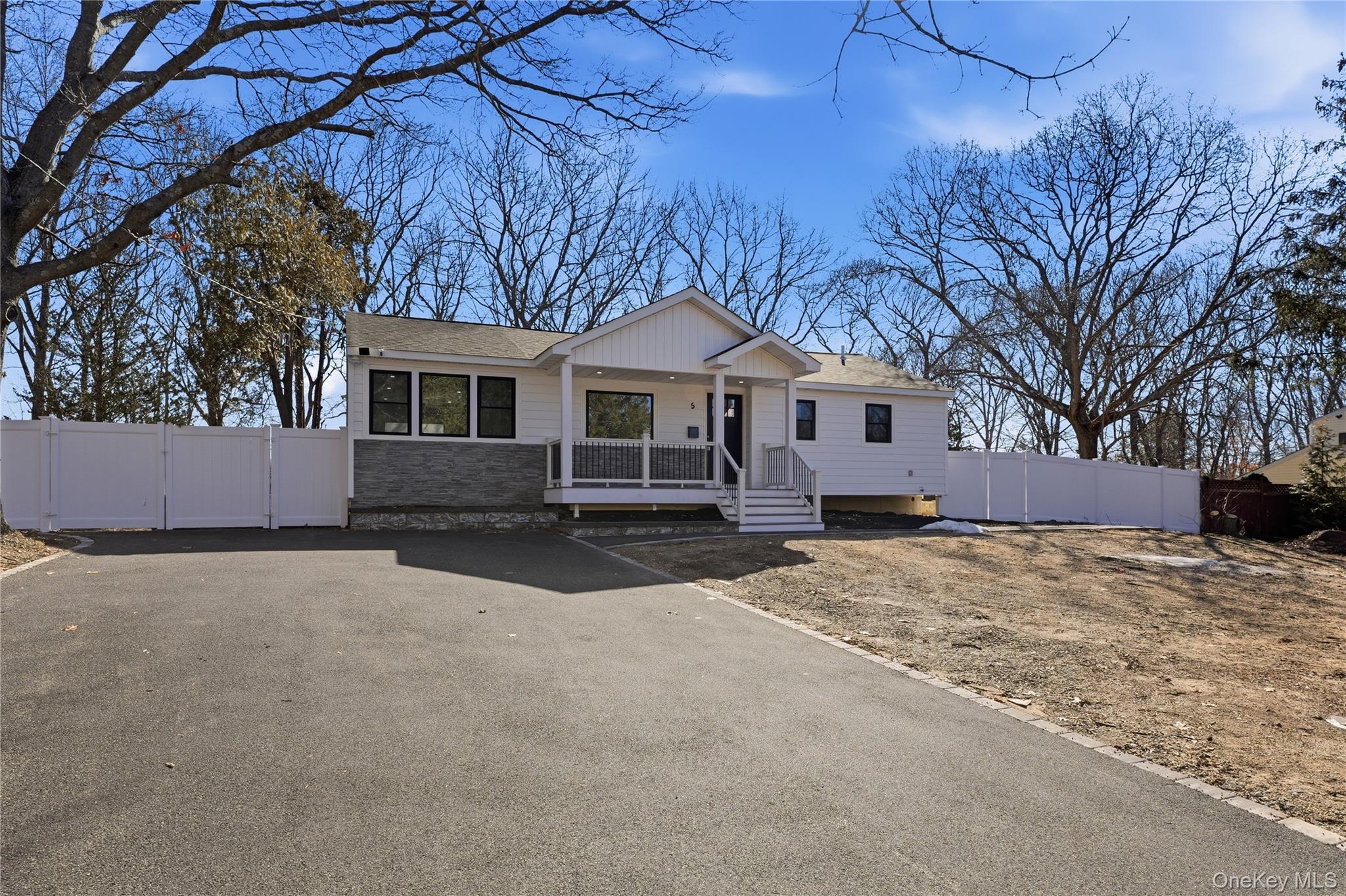 5 Bear Lane, Centereach, NY 11720