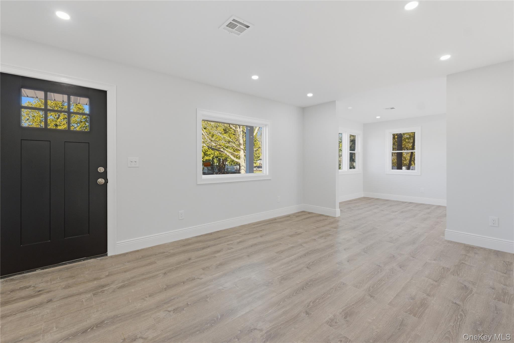 5 Bear Lane, Centereach, NY 11720