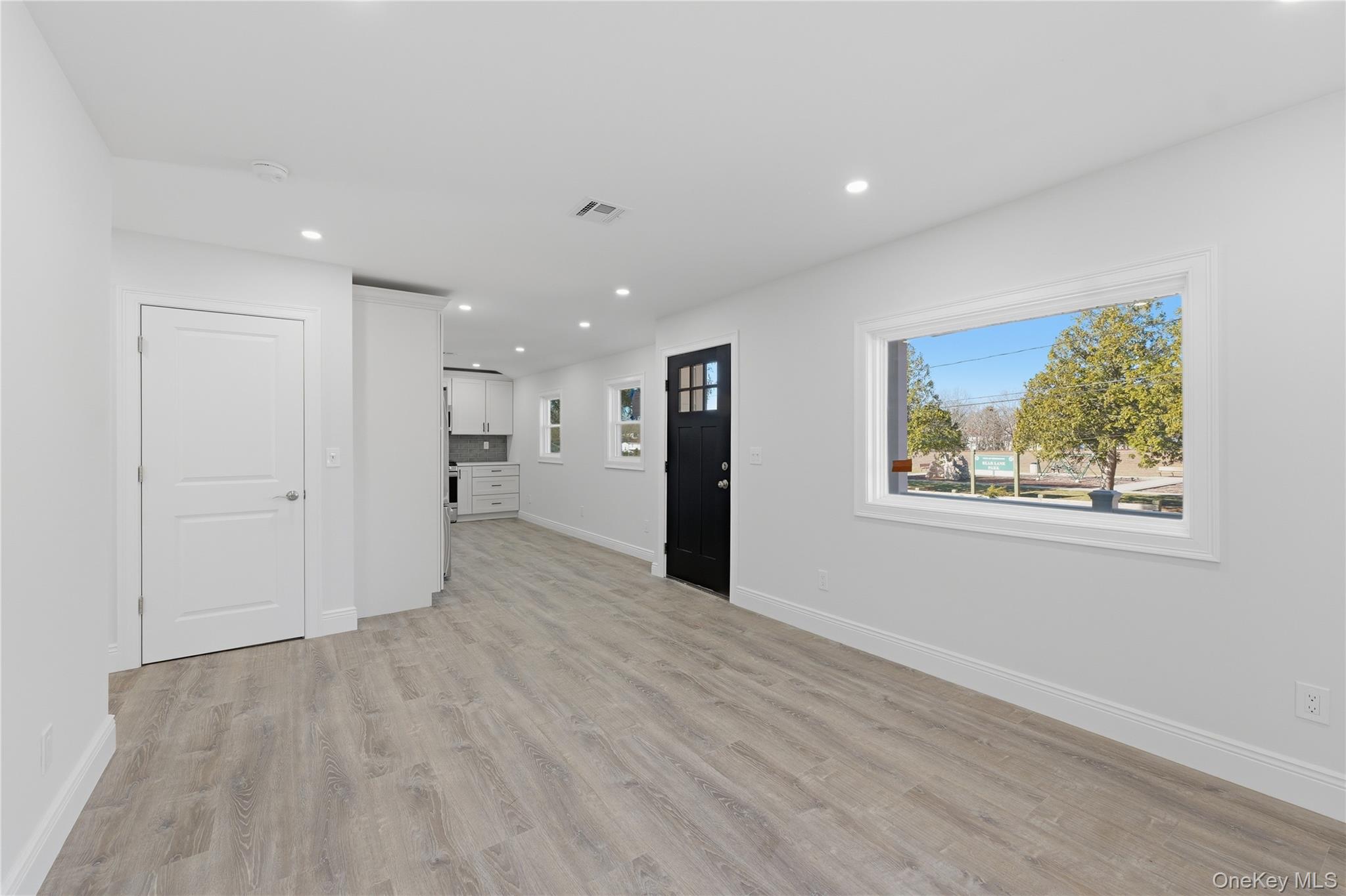 5 Bear Lane, Centereach, NY 11720