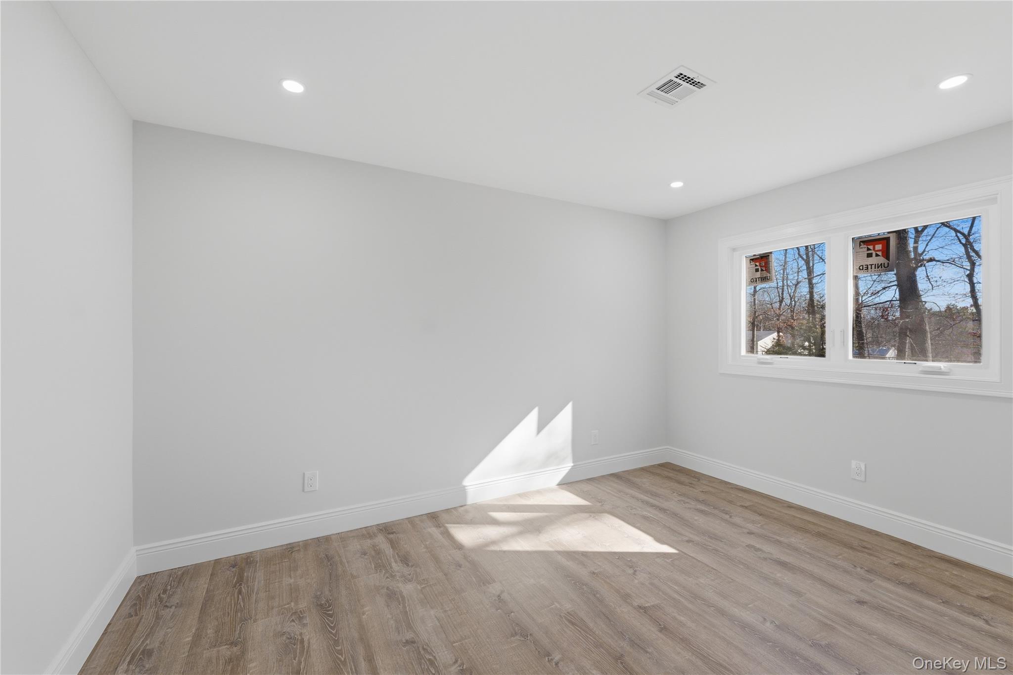 5 Bear Lane, Centereach, NY 11720