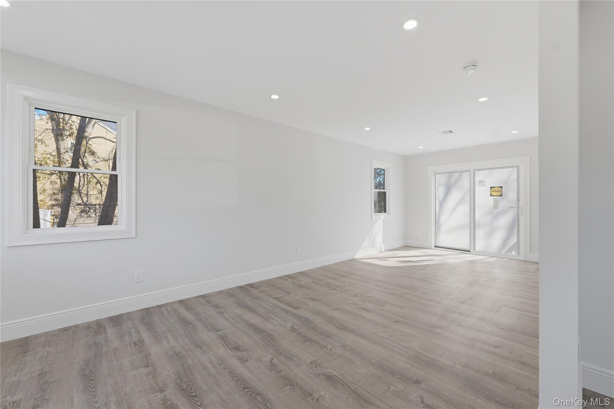 5 Bear Lane, Centereach, NY 11720