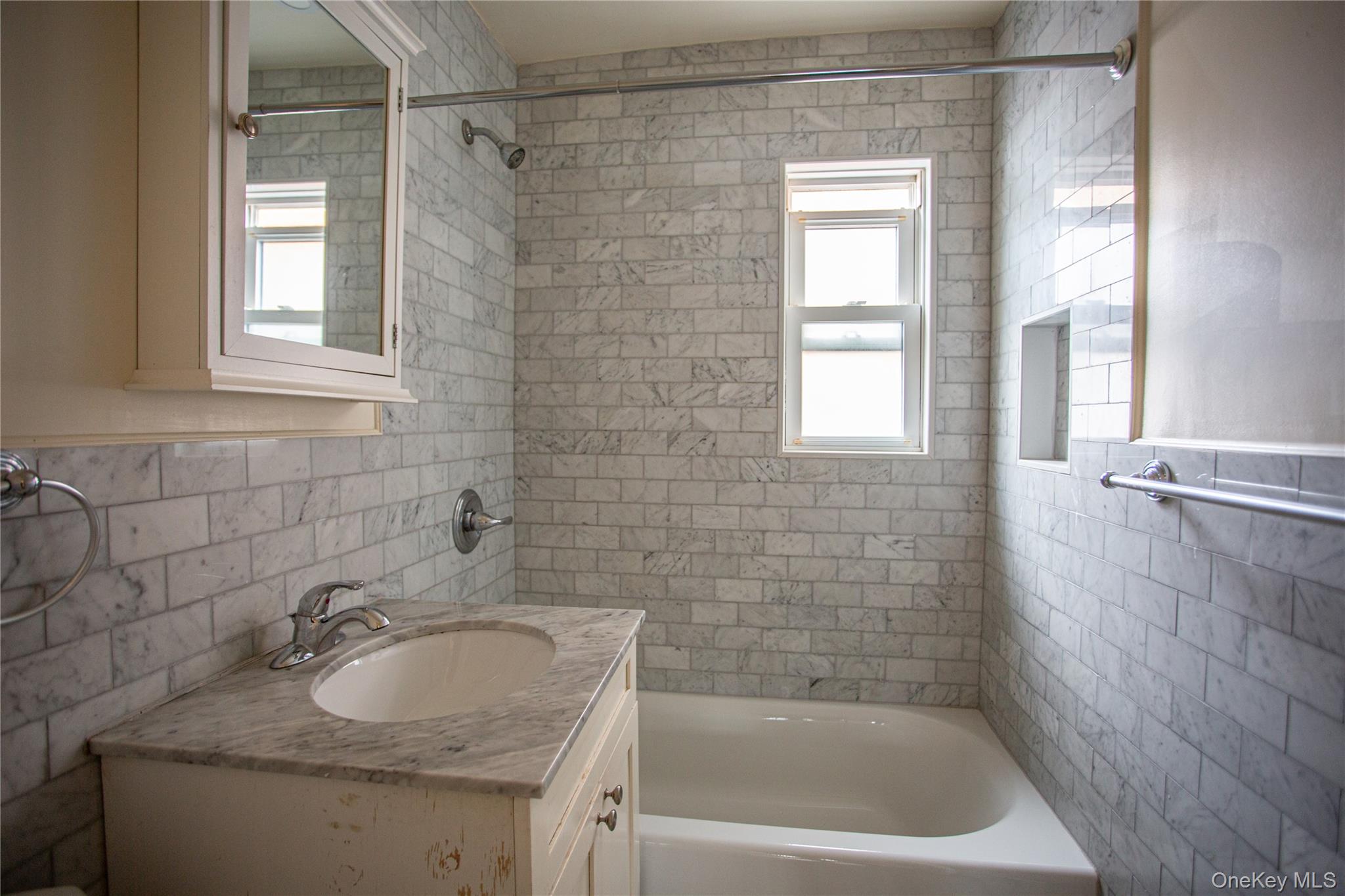 765 Shore Road # 1B, Long Beach, NY 11561