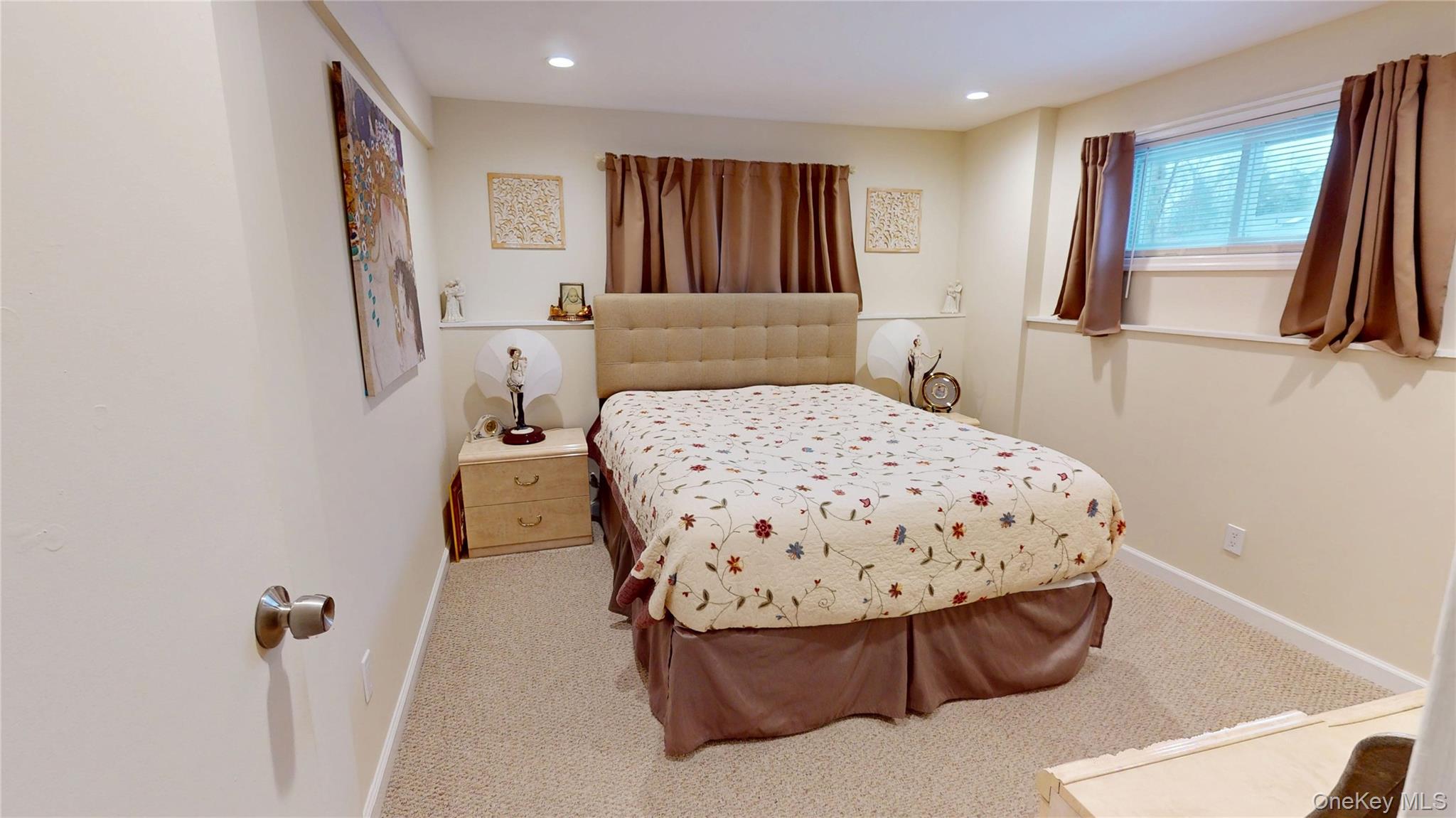 8 Mulberry Drive, Smithtown, NY 11787