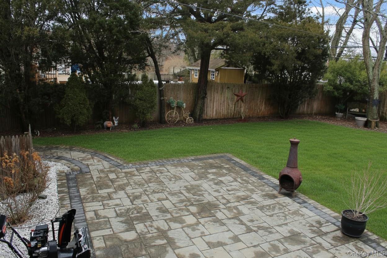 8 Mulberry Drive, Smithtown, NY 11787