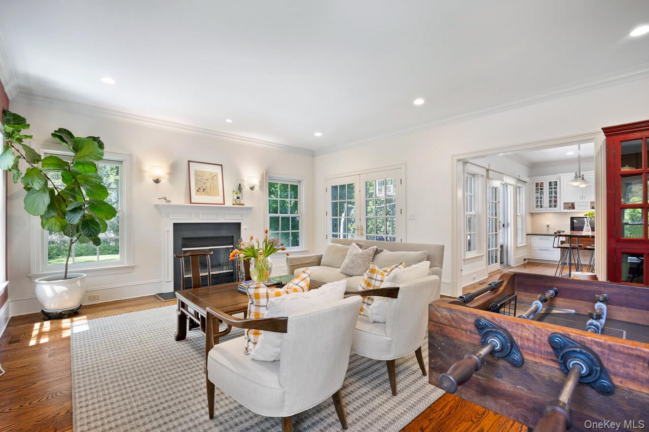 11 School Lane, Scarsdale, NY 10583