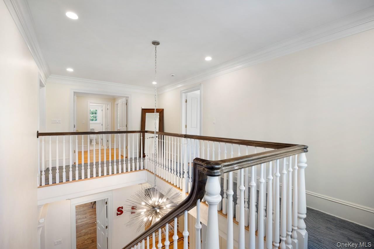 11 School Lane, Scarsdale, NY 10583