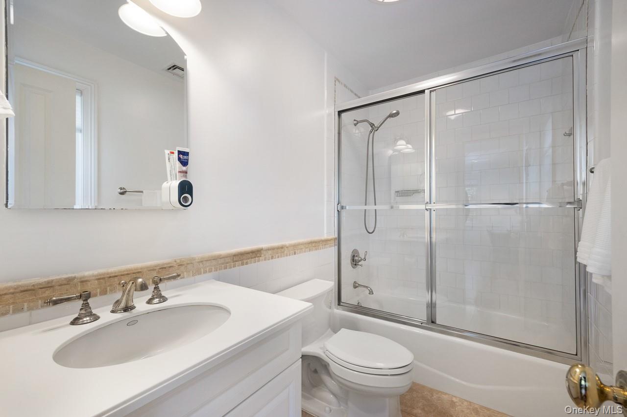 11 School Lane, Scarsdale, NY 10583