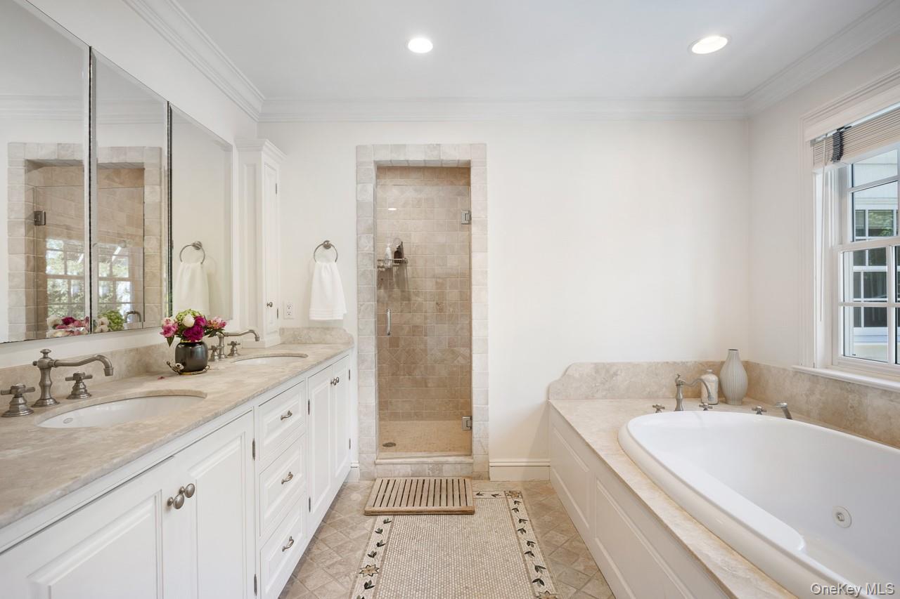 11 School Lane, Scarsdale, NY 10583