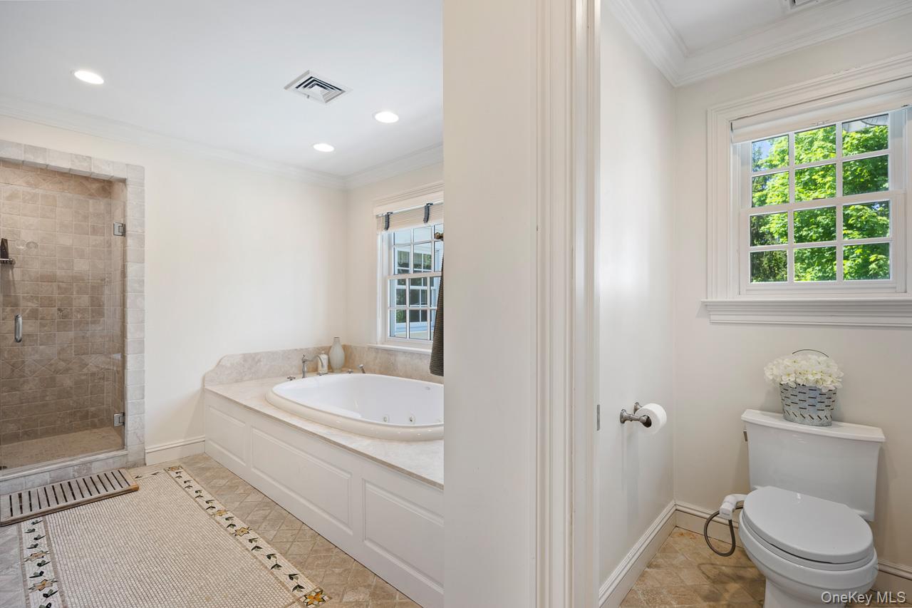 11 School Lane, Scarsdale, NY 10583