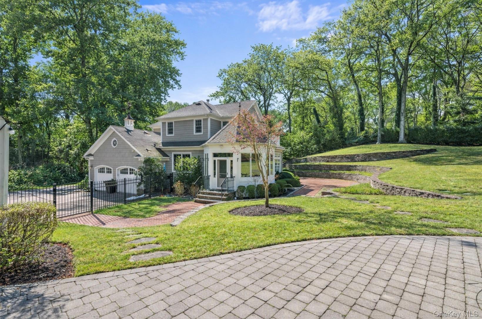 28 Dunlop Road, Huntington, NY 11743