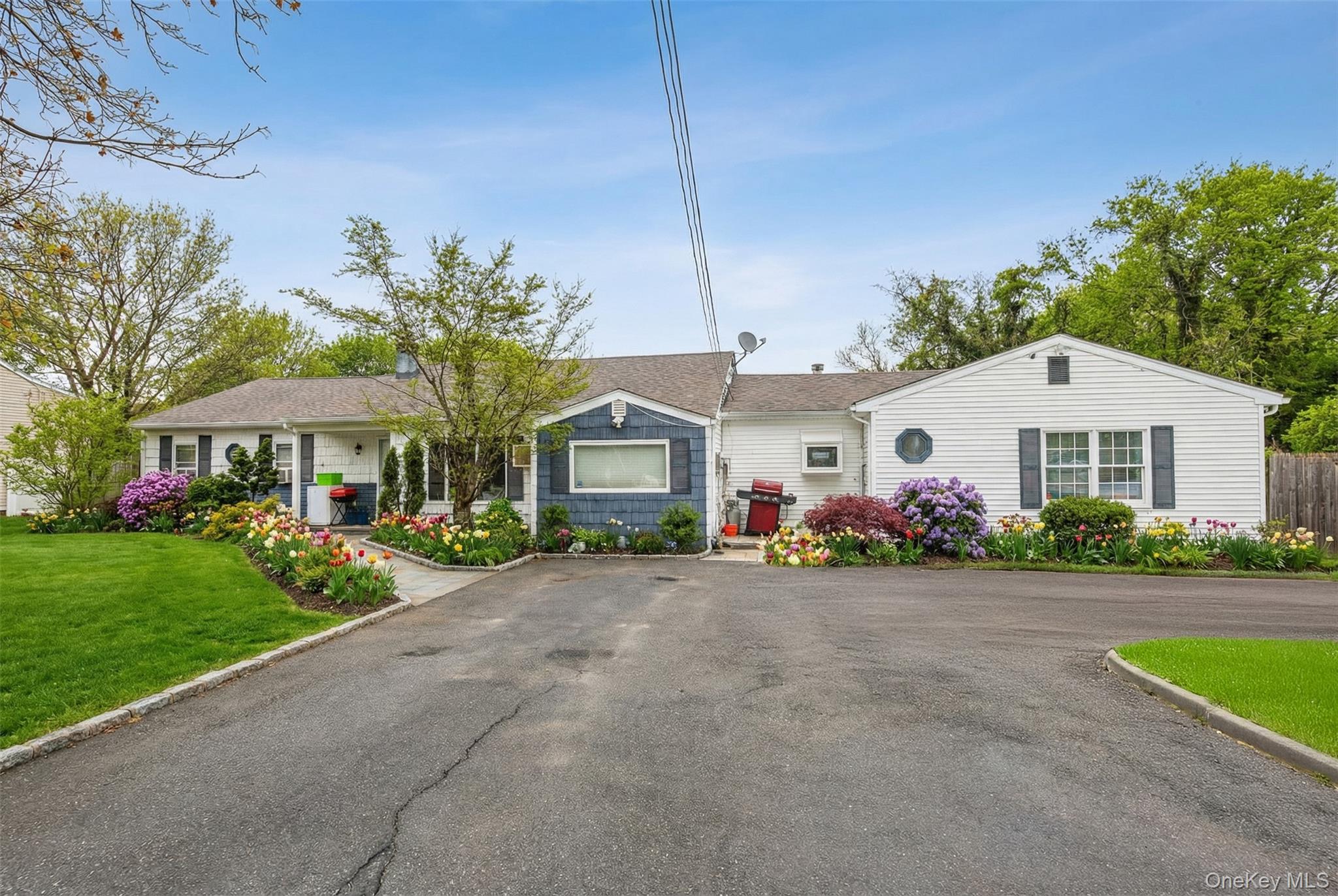 355 Dayton Avenue, Manorville, NY 11949